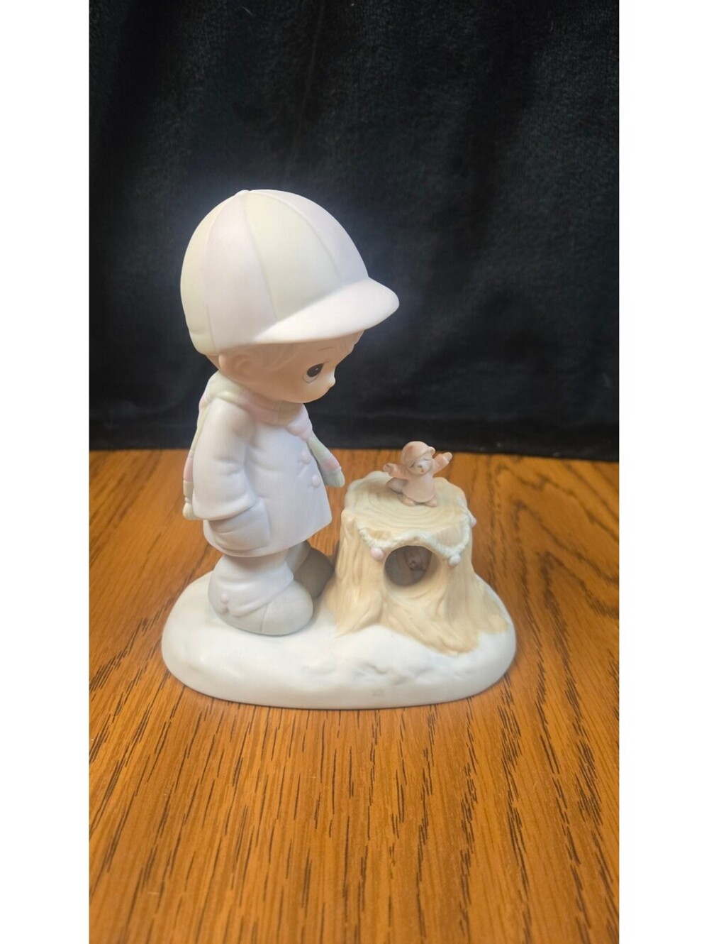 Precious Moments Porcelain Figurine God's Ray Of Mercy 1983